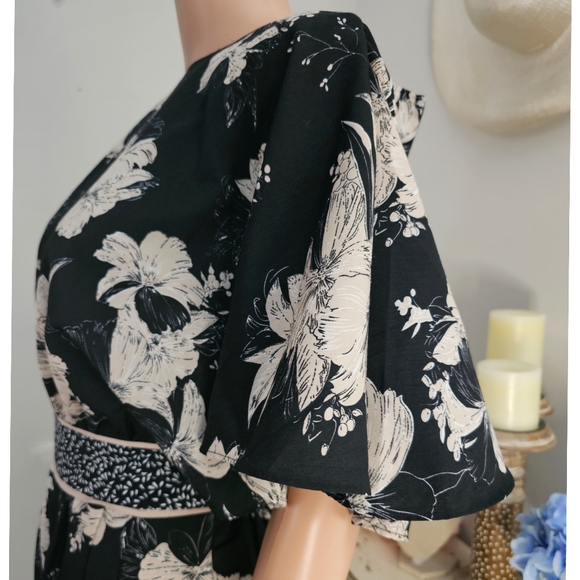 NWT Piper & Scoot Black & Blush Flowy Sleeves Defined Waist Wide Legs Jumpsuit - Picture 4 of 9